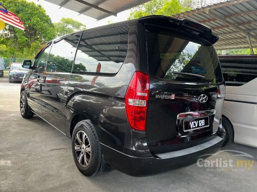 2018 Hyundai Grand Starex Royale MPV