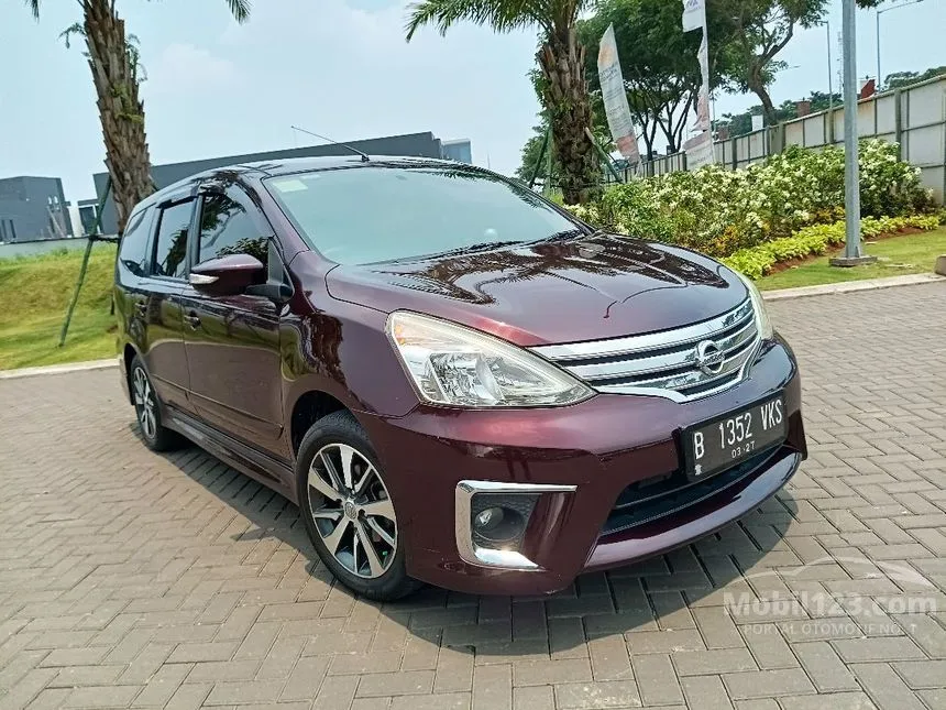 Jual Mobil Nissan Grand Livina 2017 XV Highway Star 1.5 di Banten Automatic MPV Merah Rp 129.000.000