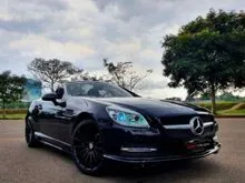 Mercedes-Benz SLK200 1.8 CGI Roadsters AT 2015 Hitam TDP 245jt Kondisi Mobil Istimewa Bergaransi dan Dijamin Siap Pakai