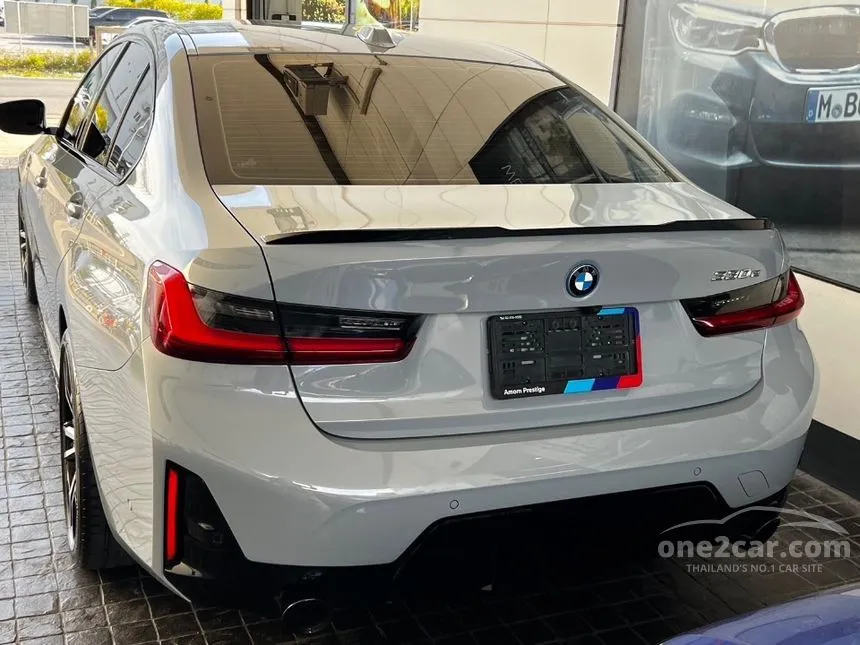 2023 BMW 330e M Sport Sedan