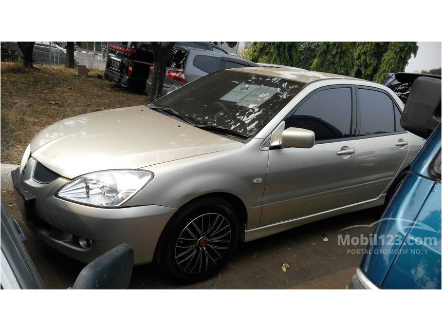 Jual Mobil Mitsubishi Lancer 2004 1.8 SEi 1.8 di DKI 