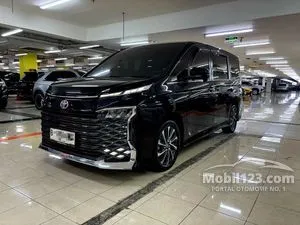 2023 Toyota Voxy 2.0 (Premium Color) MPV