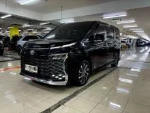 2023 Toyota Voxy 2.0 (Premium Color) MPV , LOW KM 28rb RECORD TOYOTA ASLI - UNIT FRESH SIAP PAKAI , MOBIL GARANSI BEBAS TABRAK BEBAS BANJIR