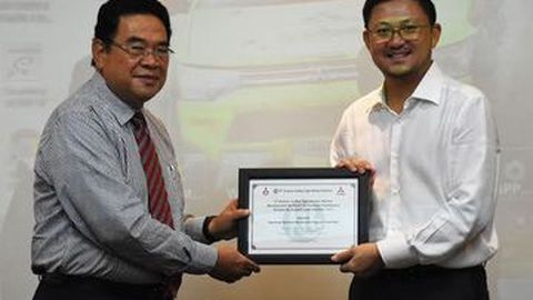 Mitsubishi Sumbang 2 Kendaraan untuk RMHC