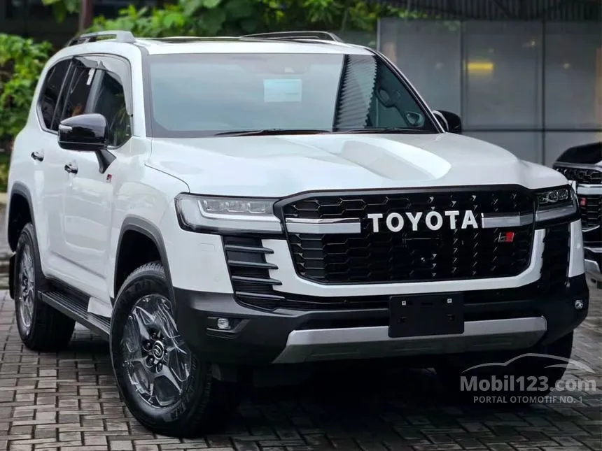 Jual Mobil Toyota Land Cruiser 2025 300 GR
