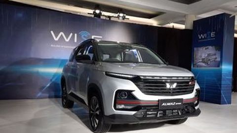Wuling Almaz RS Fiturnya Pintarnya Bikin Melongo