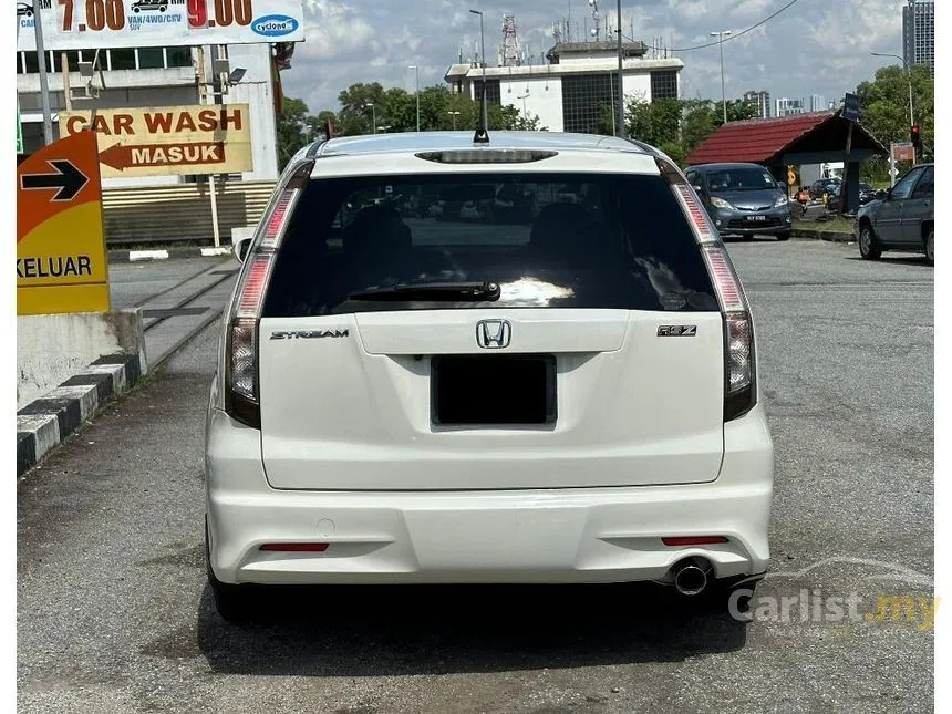 2010 Honda Stream RSZ MPV