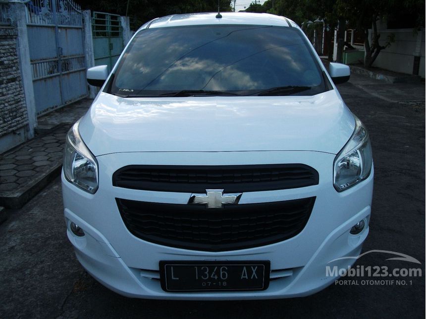 Jual Mobil  Chevrolet  Spin 2013 LT 1 5 di Jawa Timur Manual 