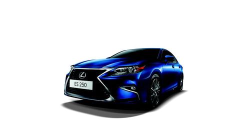 Lexus ES 250 Luxury Variant Gets Special Colours