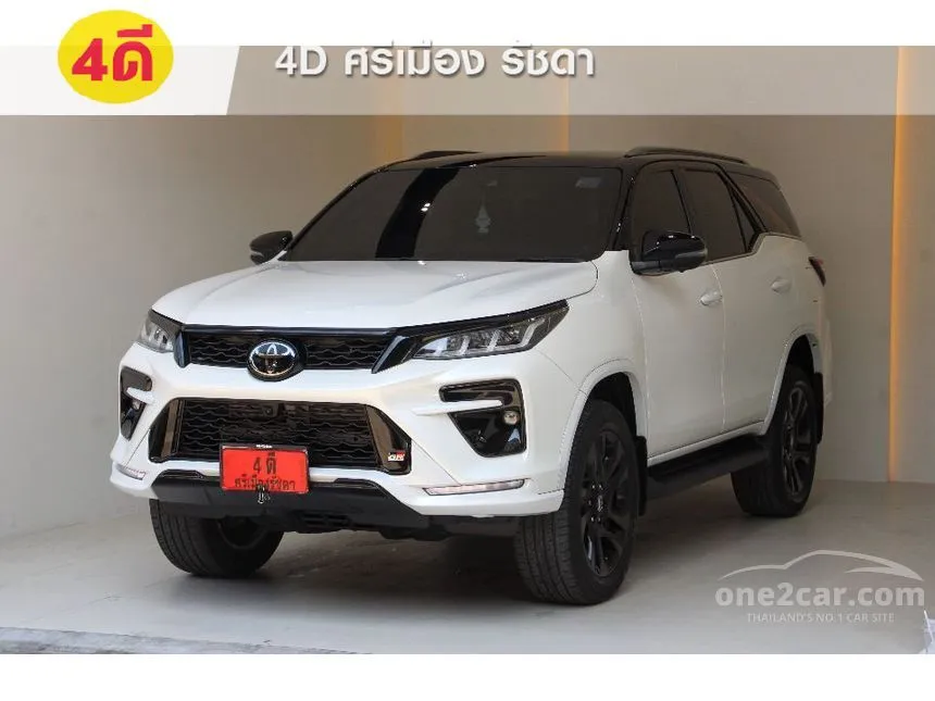 2024 Toyota FORTUNER GR Sport (Black Top) SUV