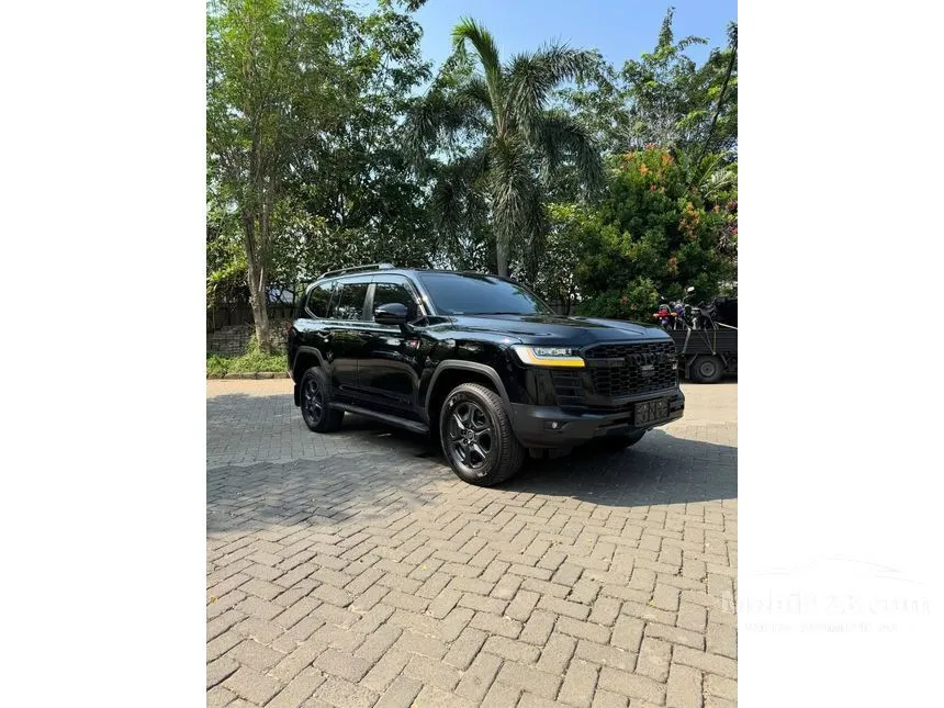 2024 Toyota Land Cruiser 300 GR-S SUV