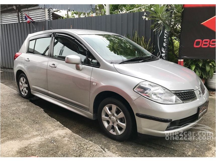 Nissan Tiida 2009 S 1.6 in กรุงเทพและปริมณฑล Automatic Hatchback สีเงิน