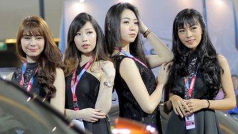 Intip Usher-Usher Cantik di IIMS 2018