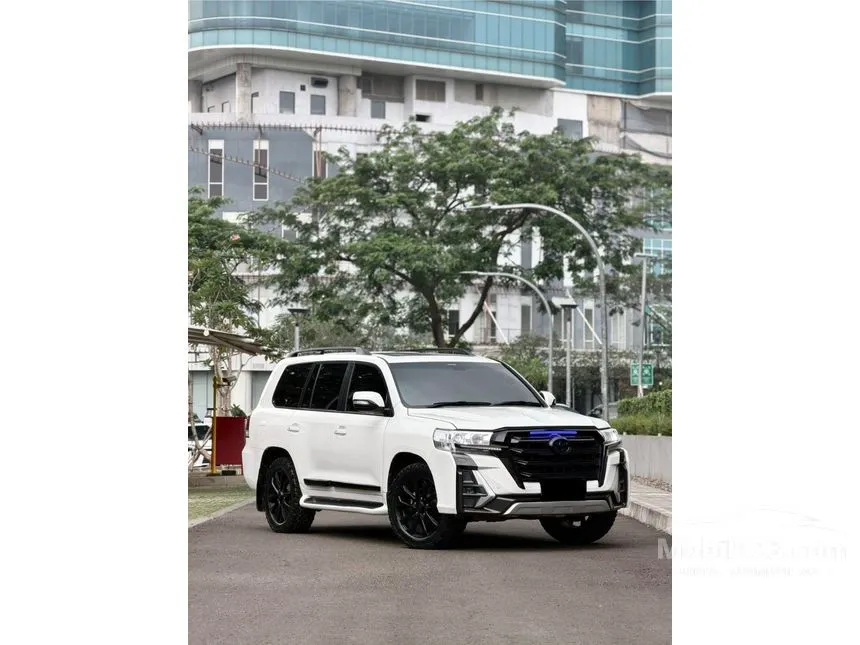 2021 Toyota Land Cruiser 200 VX SUV