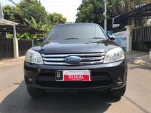 2009 Ford Escape 2.3 XLT mobil cakep Gan SUV