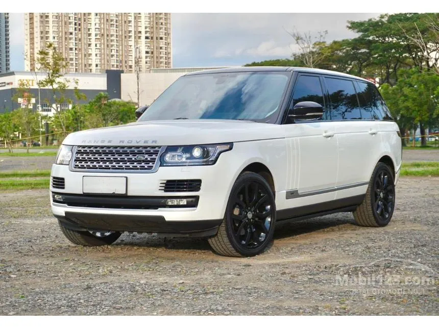 2015 Land Rover Range Rover Vogue SUV