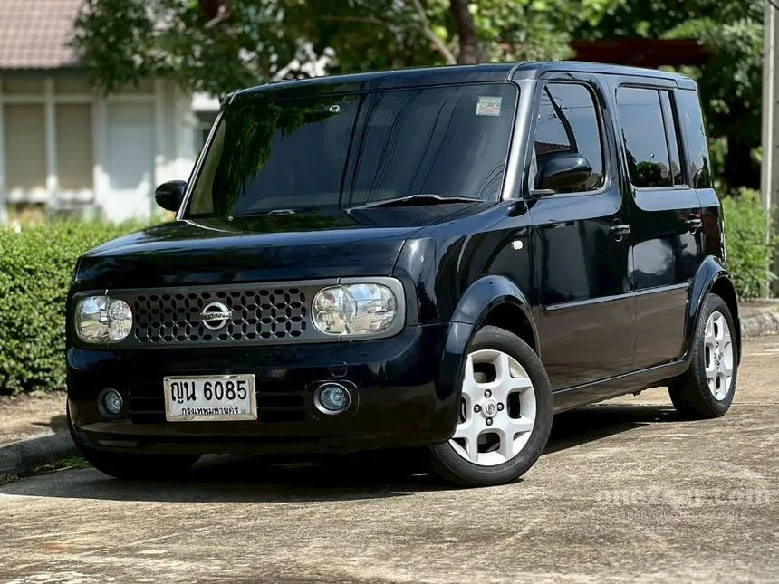 2011 Nissan CUBE 3 Hatchback