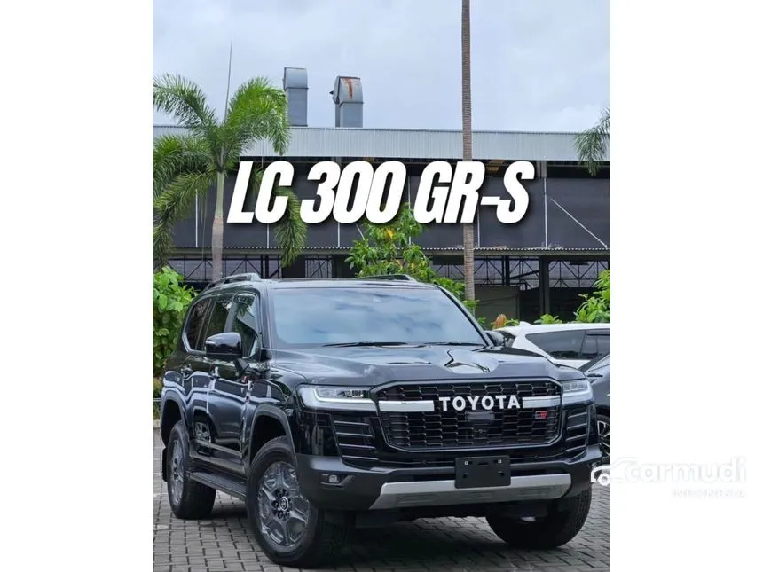 2025 Toyota Land Cruiser 300 GR-S 4X4 SUV