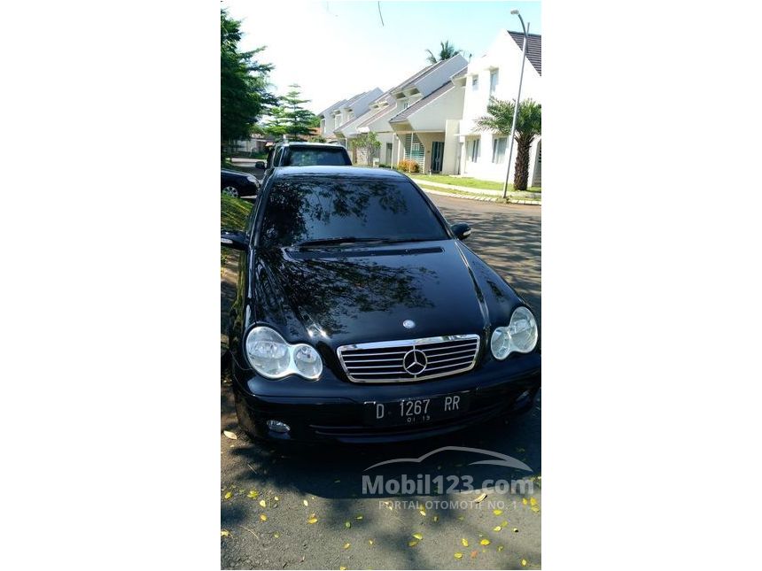 Jual Mobil Mercedes-Benz C230 2006 Sport 2.5 di Jawa Barat 