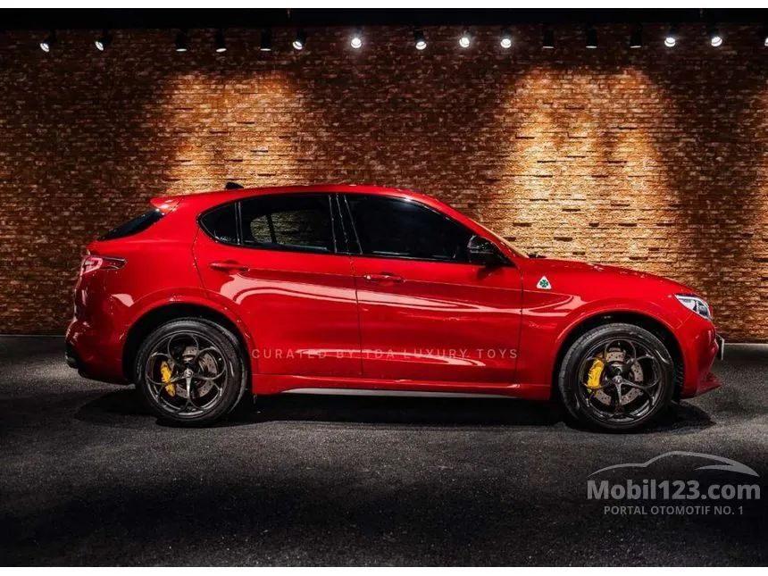 2021 Alfa Romeo Stelvio Quadrifoglio SUV