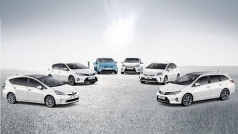 Toyota Nilai Hybrid Masih Lebih Penting Ketimbang Mobil Listrik