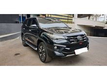 2017 Toyota Fortuner 2.4 TRD SUV abu kredit dp 118 jt saja