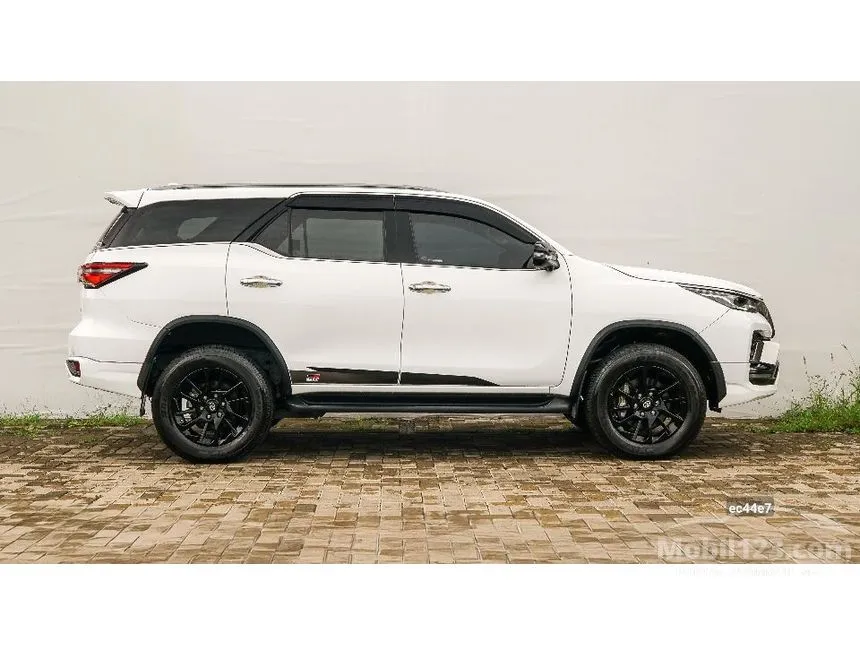 2024 Toyota Fortuner VRZ 4X2 SUV