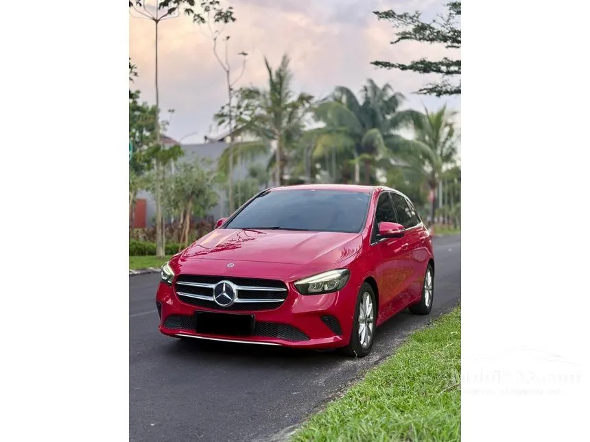 2018 Mercedes-Benz B200 Progressive Line Hatchback