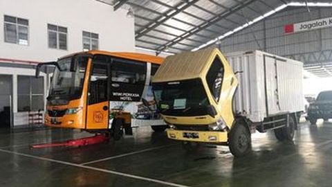 Mitsubishi Buka 4 Truck Center Baru