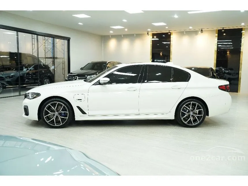 2023 BMW 530e M Sport Sedan