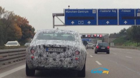 Spyshot: 2018 Rolls-Royce Phantom Spotted Testing On German Autobahn