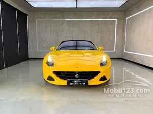 2015 Ferrari California 3.9 T Convertible