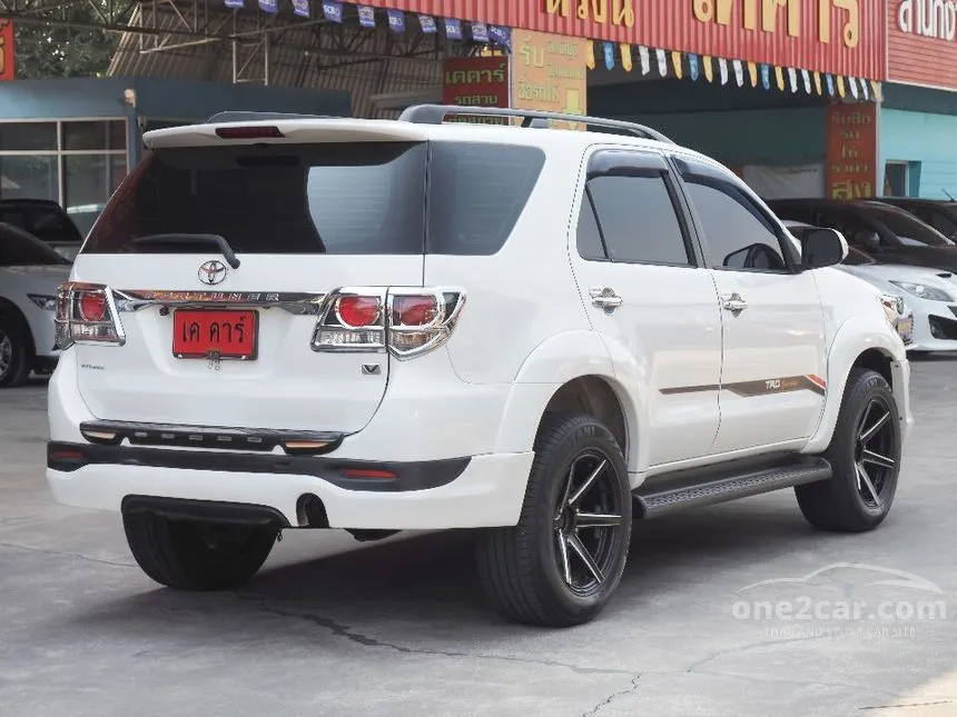 2015 Toyota FORTUNER V SUV