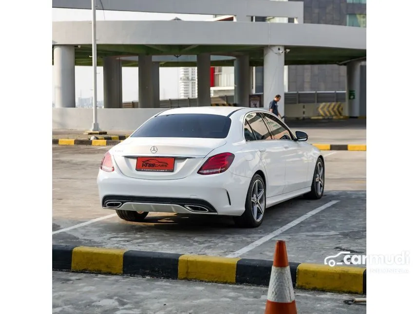 2018 Mercedes-Benz C200 AMG Line Sedan