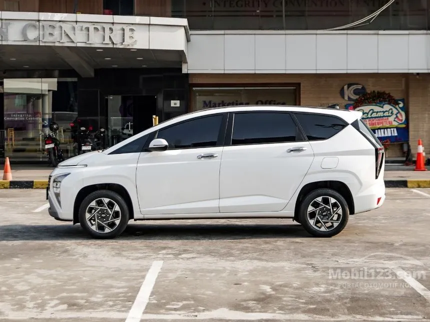 2023 Hyundai Stargazer Prime MPV