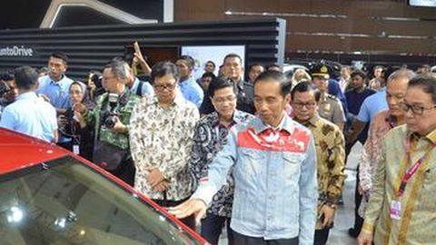 Jokowi Revisi Pajak, Rencana Mobil Hybrid Murah Toyota Bagaimana?