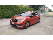 2017 Honda Jazz 1.5 (ปี 14-18) RS i-VTEC Hatchback AT