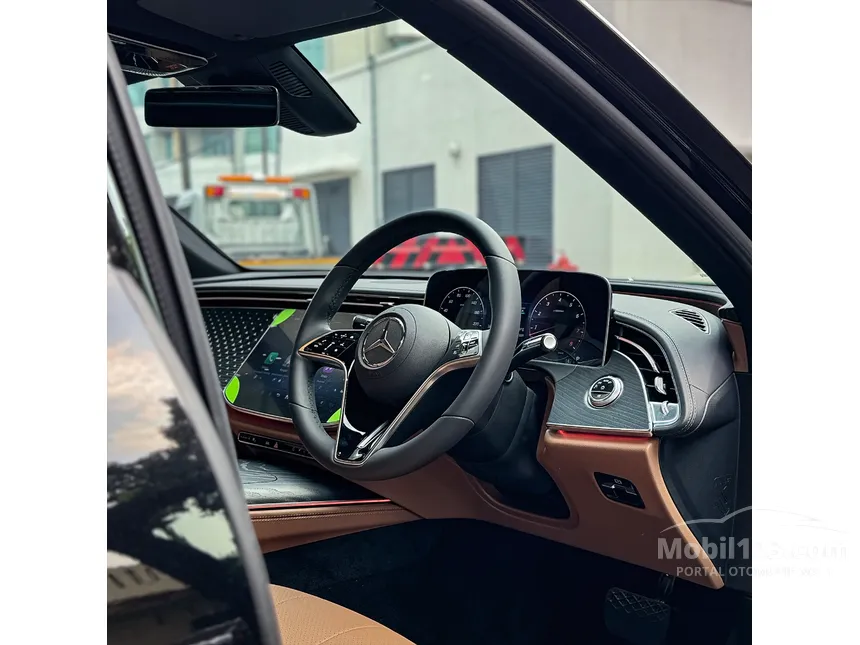 2025 Mercedes-Benz E200 Exclusive Line Sedan