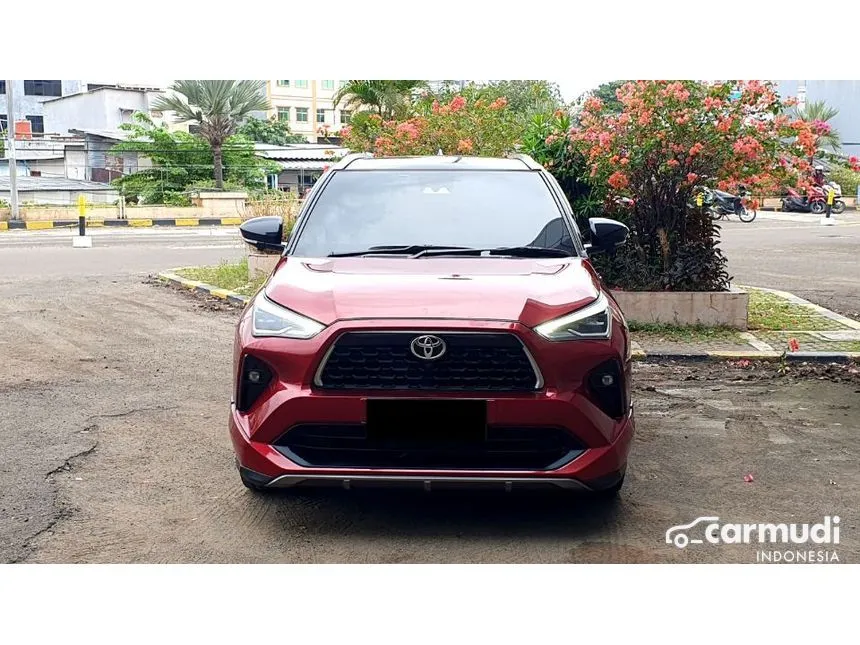 2023 Toyota Yaris Cross S HV with GR Parts Aero Pkg SUV
