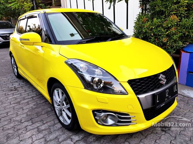  Suzuki  Swift  SPORT Mobil  Bekas Baru dijual di Indonesia 