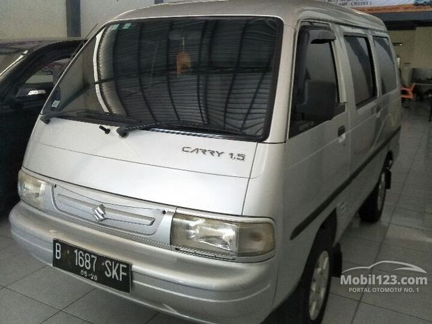 Suzuki Carry Mobil bekas dijual di Jawa-tengah Indonesia 