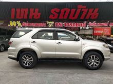2010 Toyota Fortuner 2.7 (ปี 08-11) V SUV