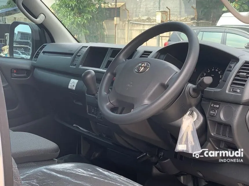 2026 Toyota Hiace Commuter Van