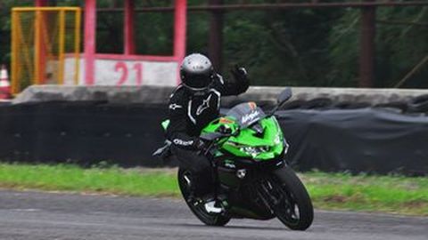 Ini Siasat Kawasaki Cegah Oknum Broker Beli Ninja ZX-25R