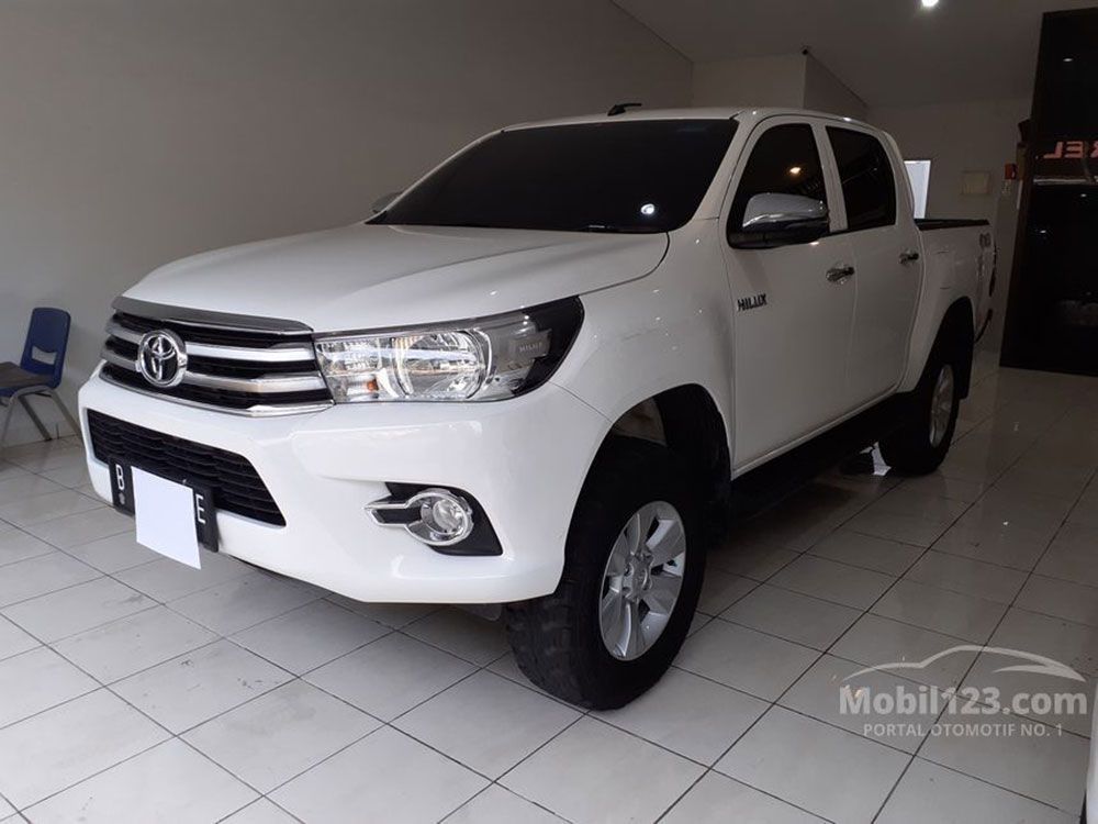 Toyota Hilux Double Cabin Bekas 2020, Baru Jalan 1.300 KM dan Masih Garansi  - Mobil Bekas | Mobil123