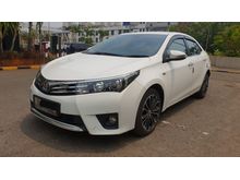 Toyota Corolla Altis 1.8 V AT Putih 2015