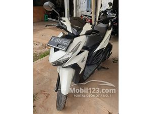 Honda Vario  150  Automatic Motor  bekas dijual di  Bekasi 