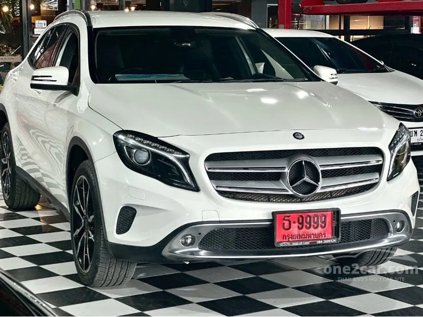 2015 Mercedes-Benz GLA200 Urban SUV