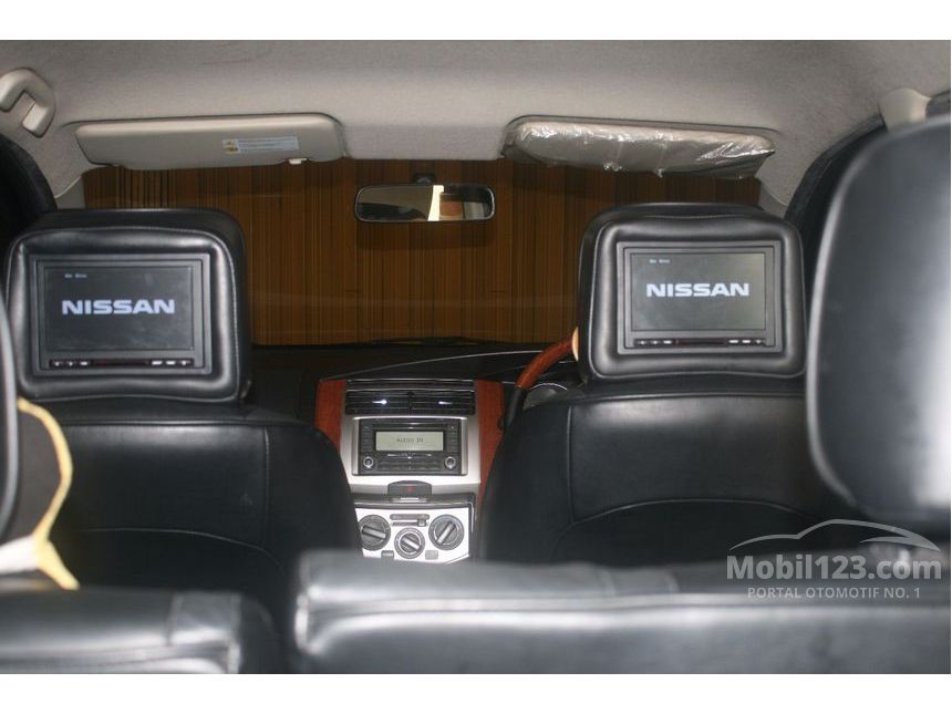 2013 Nissan Grand Livina Ultimate MPV