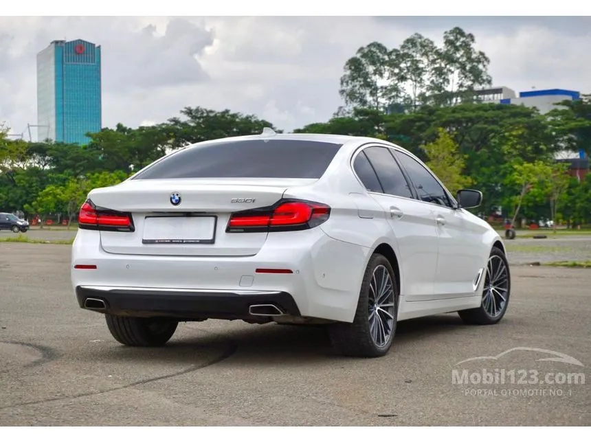 2022 BMW 530i M Sport Sedan